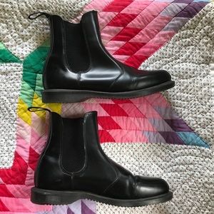 Doc Marten Flora Chelsea boot